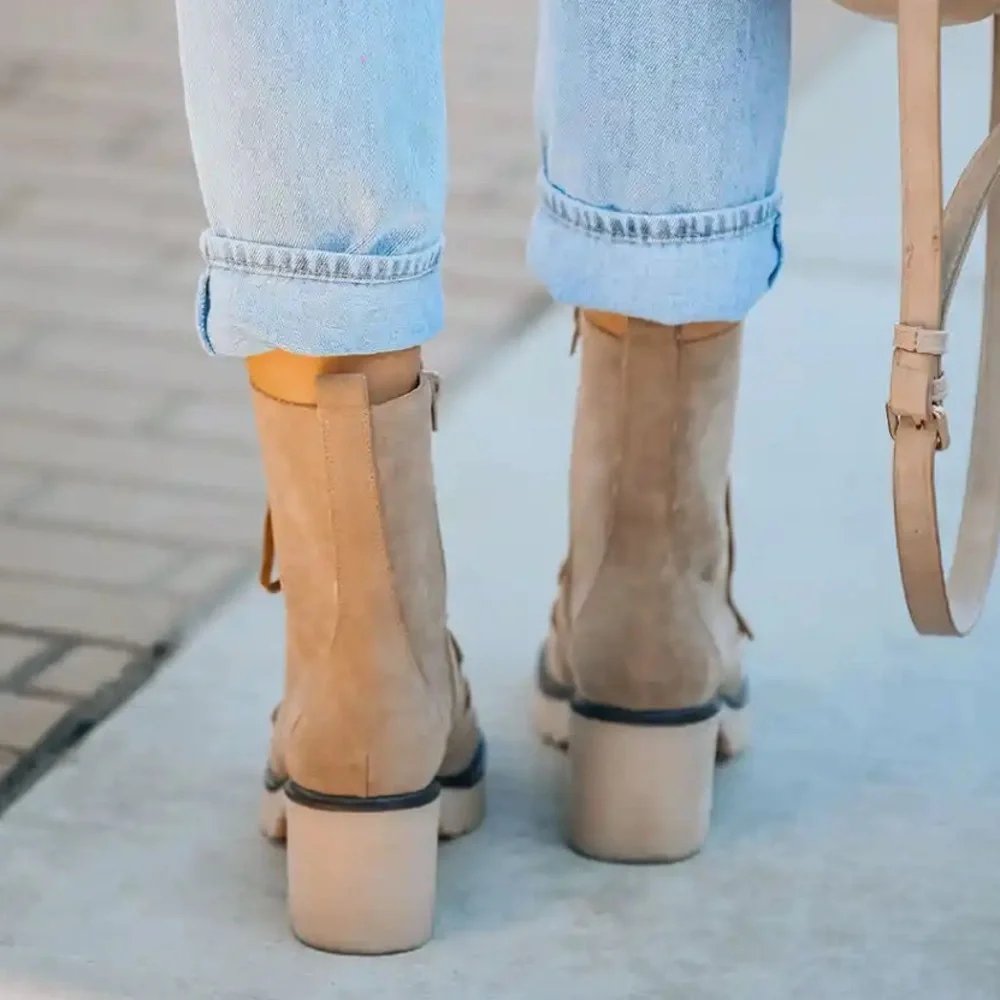 Oasis Society details heel